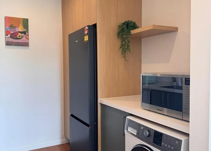 Private 2br Unit And Parking, 5 Min Drive To Apartment *